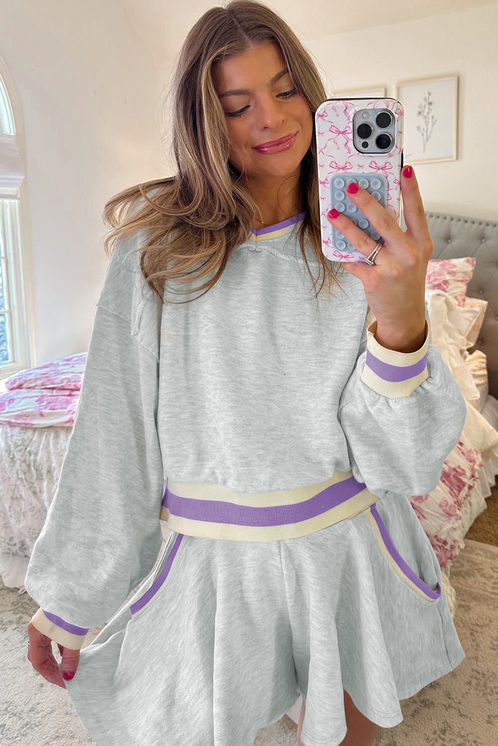 Light Grey Contrast Striped Bands Cropped Pullover and Athletic Short Set view 12