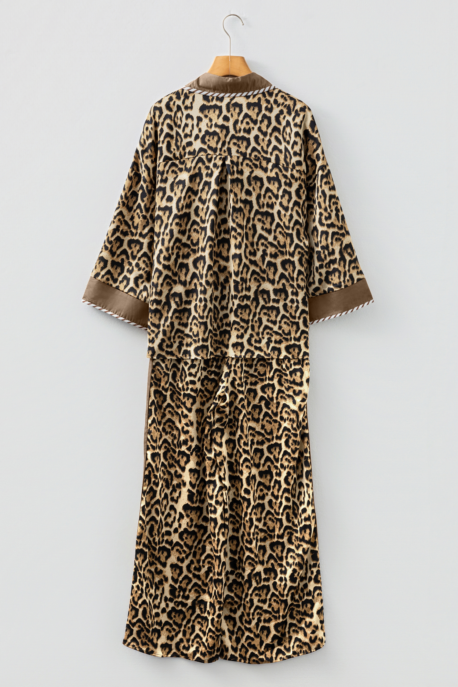 Brown Leopard Collared 3/4 Sleeve Shirt and Loose Pants Two Piece Outfit Set view 15