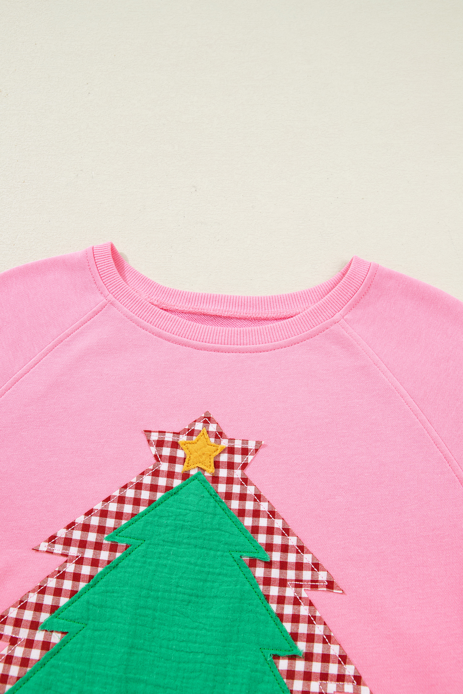 Sachet Pink Plaid Contrasted Double Christmas Tree Patched Raglan Sleeve Pullover 2pcs Short Set view 10