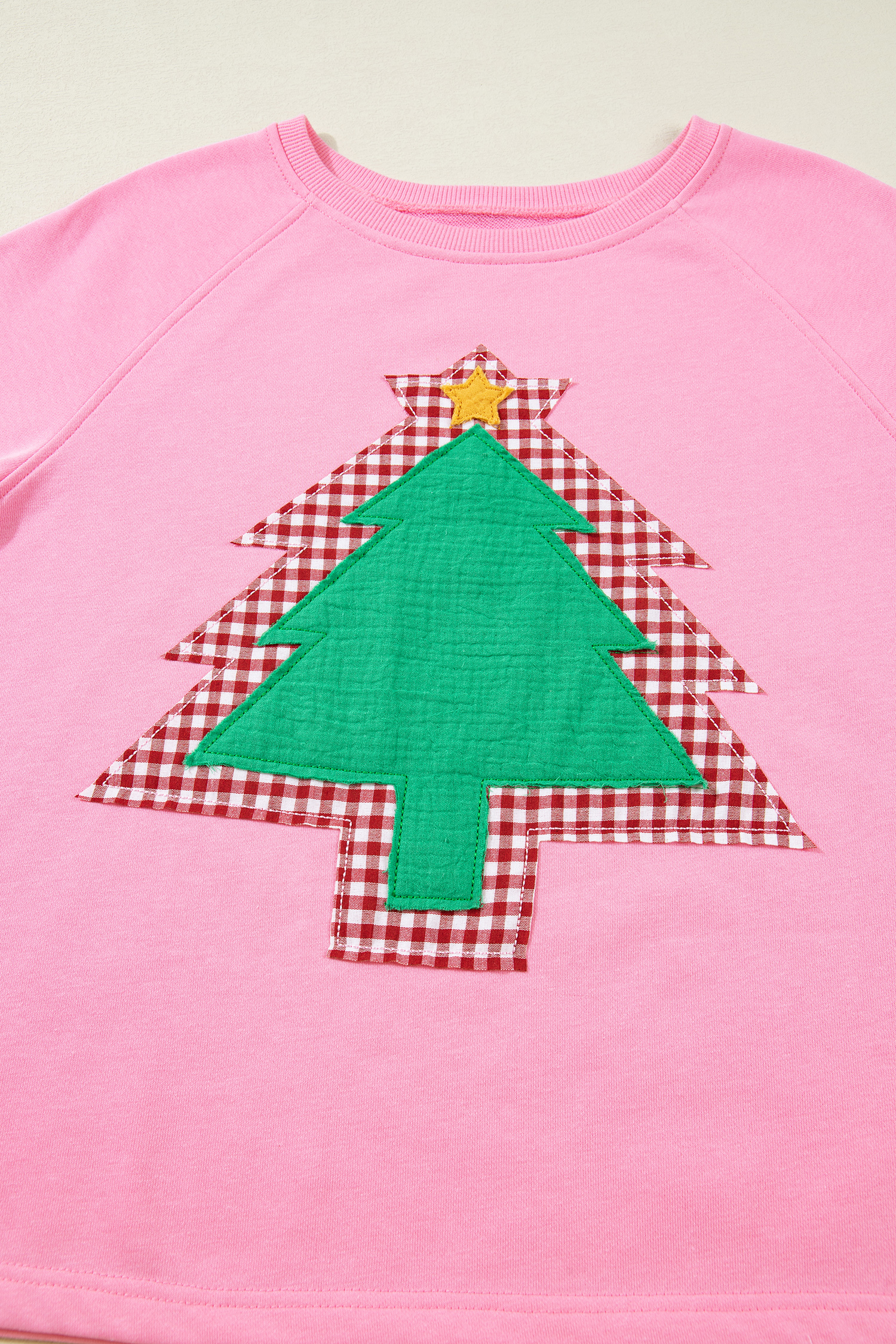 Sachet Pink Plaid Contrasted Double Christmas Tree Patched Raglan Sleeve Pullover 2pcs Short Set view 11