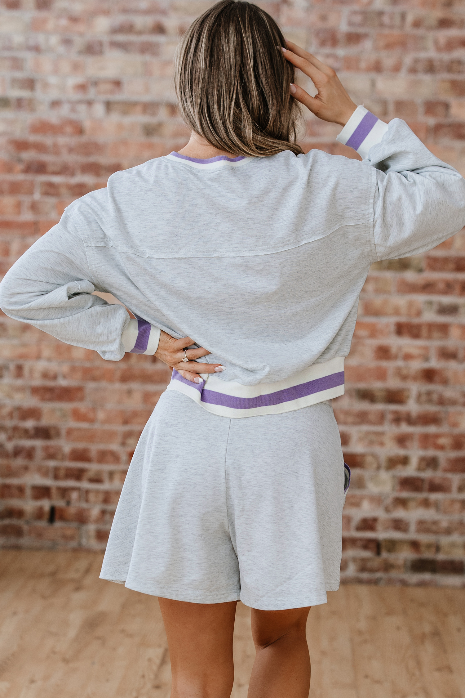 Light Grey Contrast Striped Bands Cropped Pullover and Athletic Short Set view 2