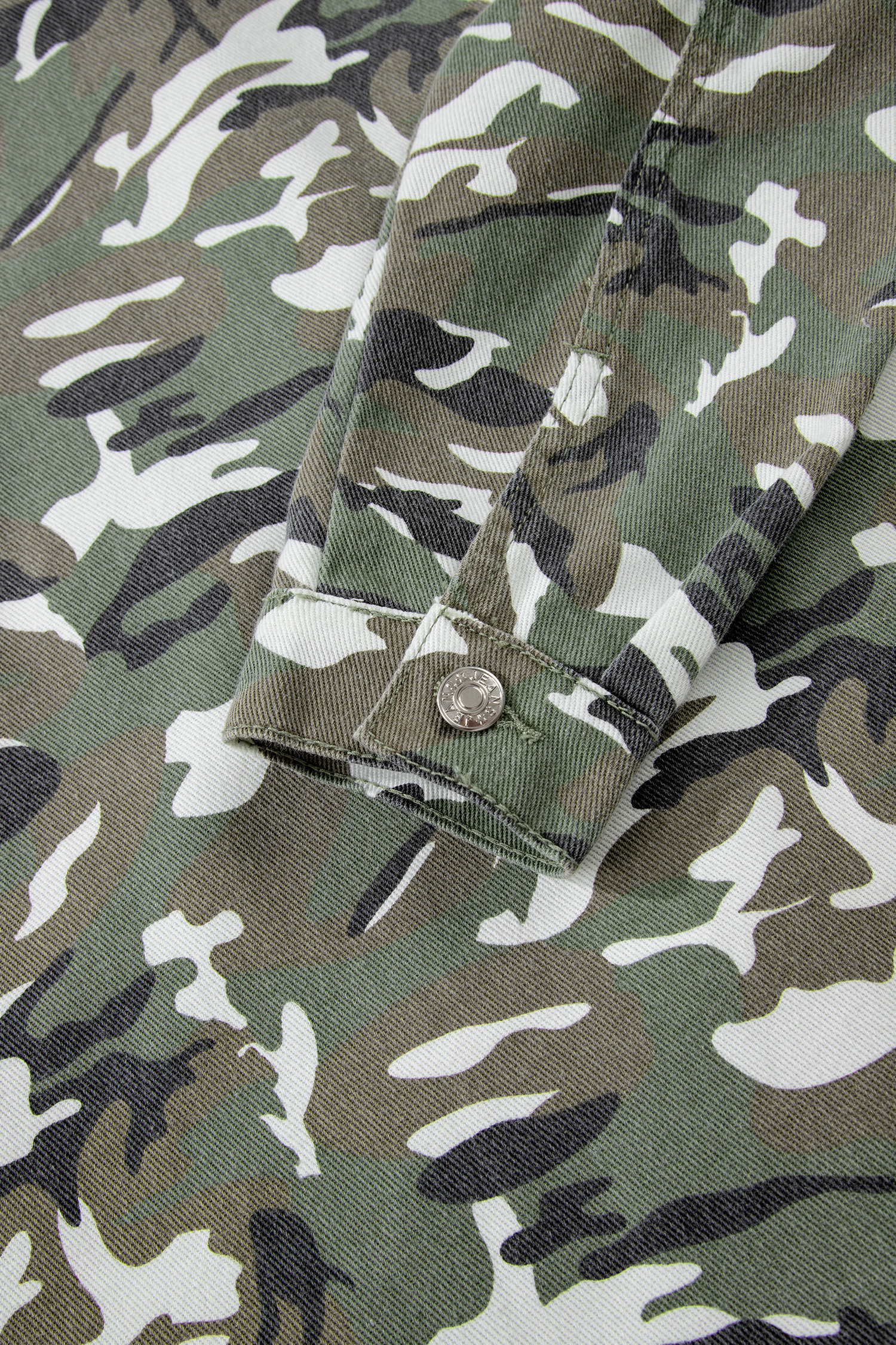 Green Camo Chest Pockets Loose Jean Jacket view 11
