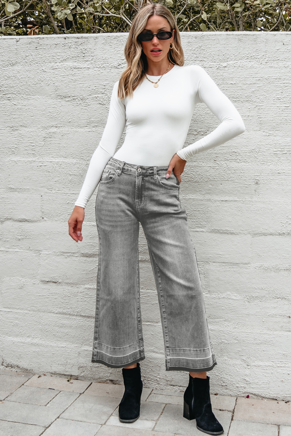 Gray Raw Hem Straight Leg Loose High Waist Jeans view 2
