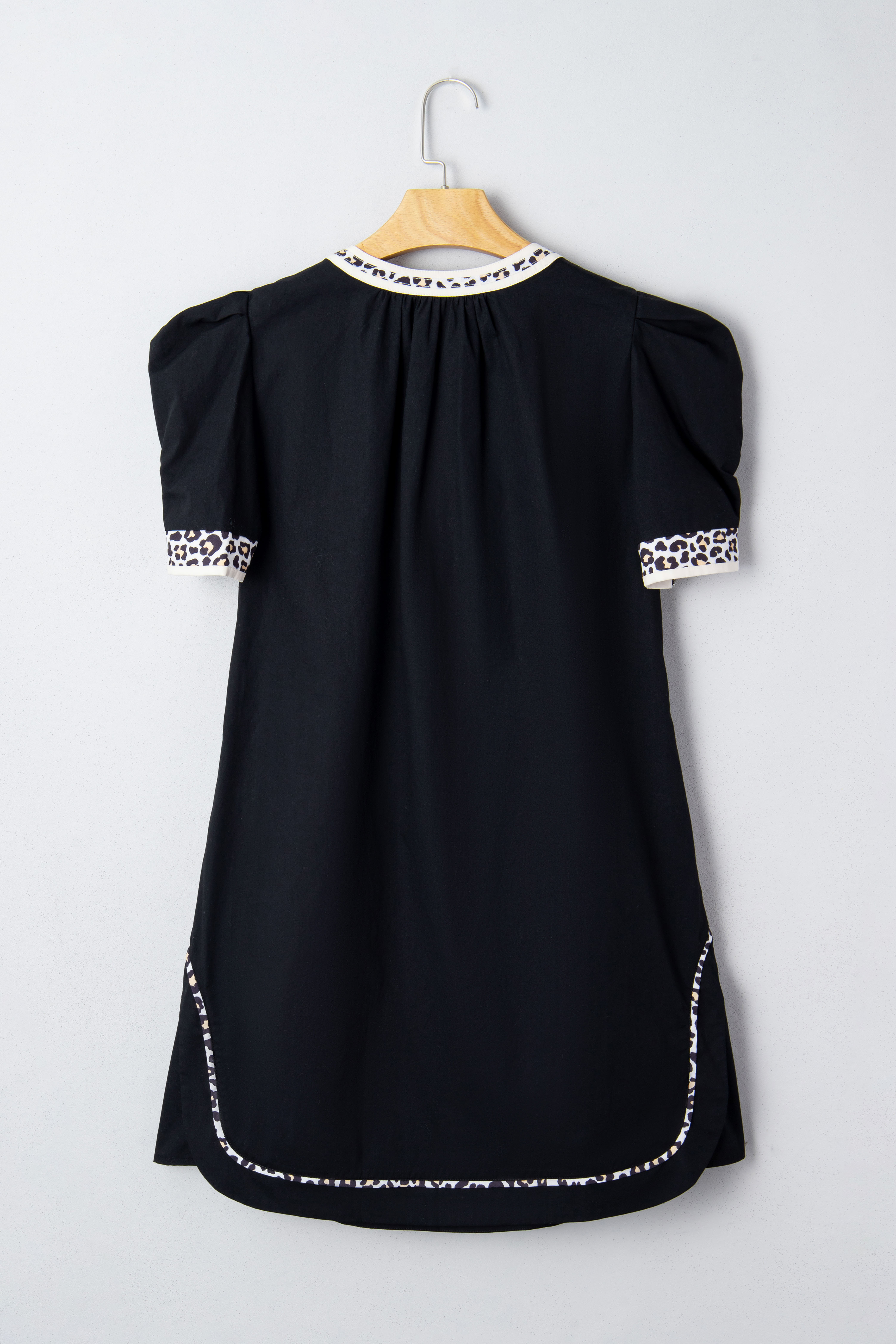 Black Leopard Trim Notched Neck Short Puff Sleeve Shift Mini Dress view 13