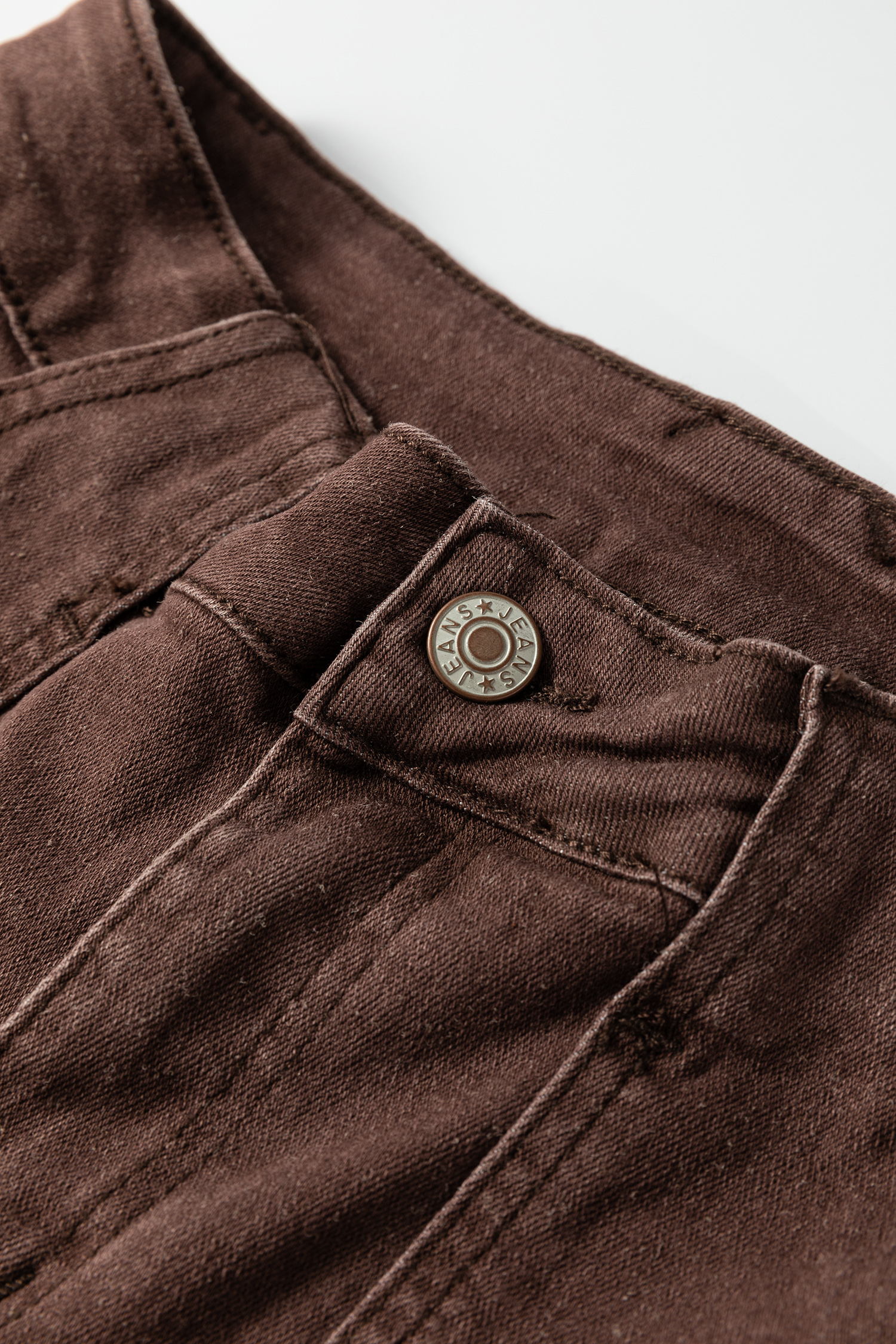 Dark Brown Retro Washed Patch Pocket Loose Jeans view 9