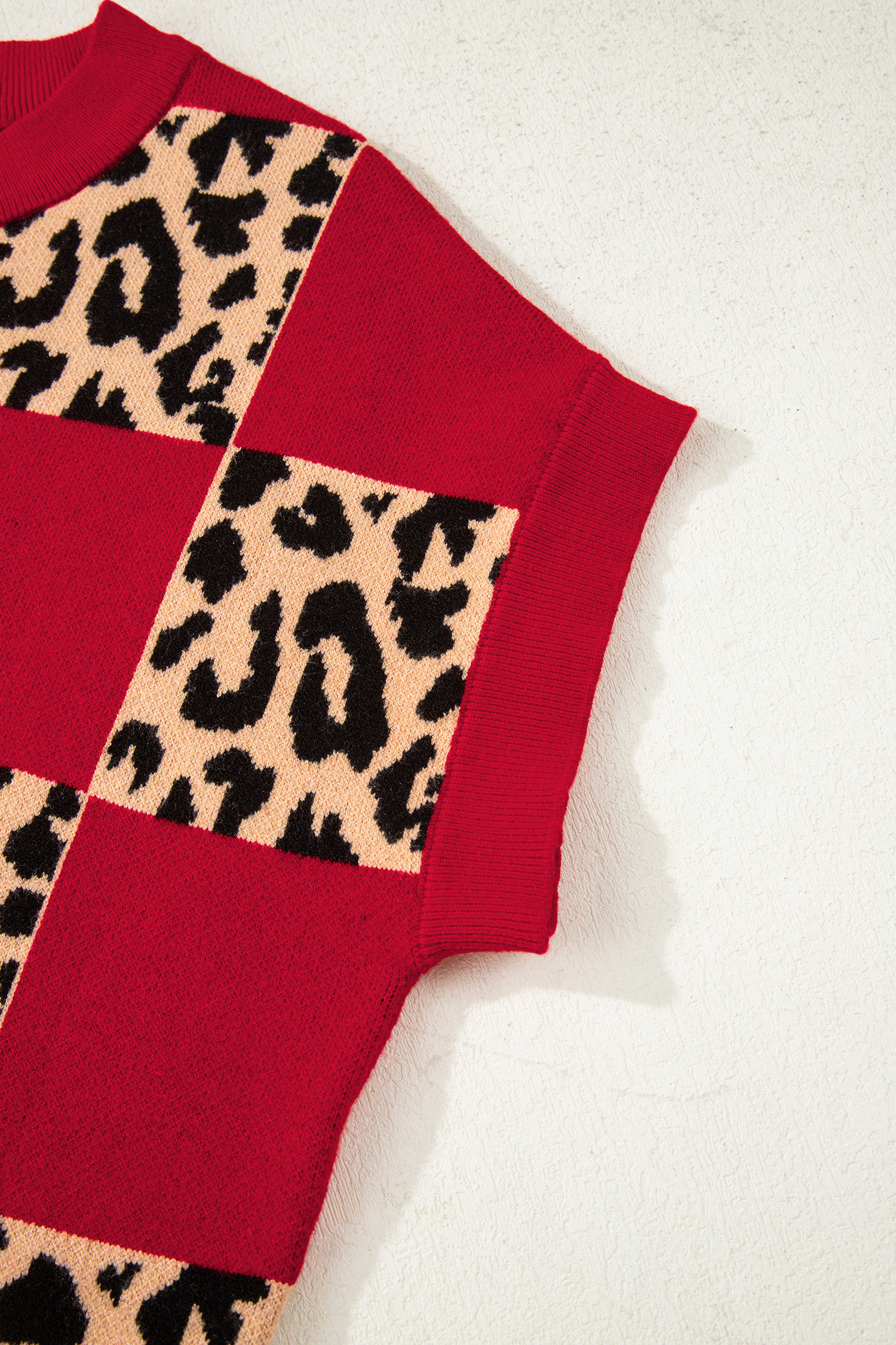 Red Leopard Checkerboard Short Sleeve Knit Sweater