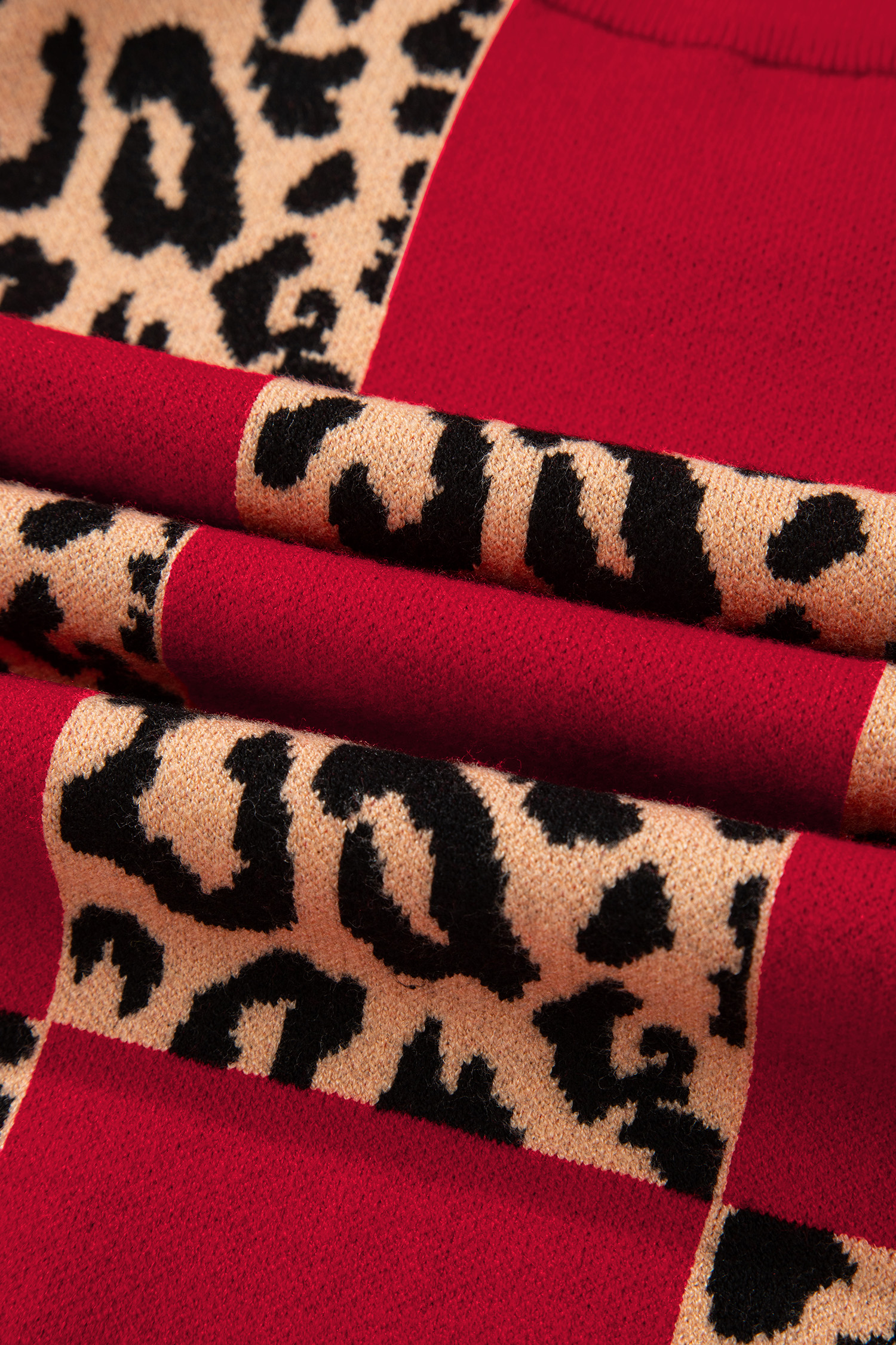 Red Leopard Checkerboard Short Sleeve Knit Sweater