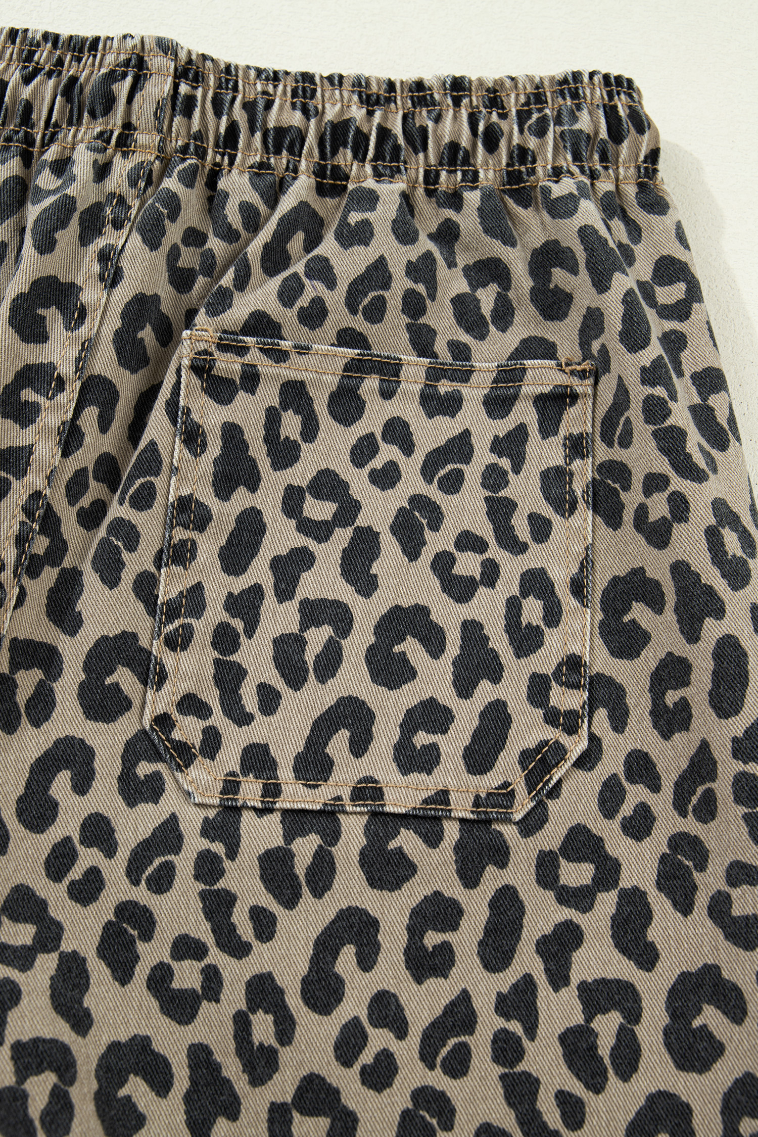 Khaki Leopard Print Drawstring Elastic Waist Loose Denim Pants with Pockets view 14