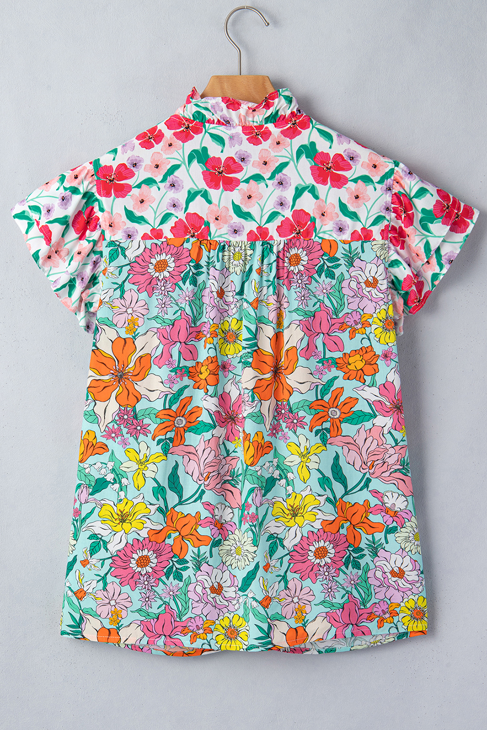 Sky Blue Floral Print Split Neck Button Front Flutter Sleeve Blouse view 16