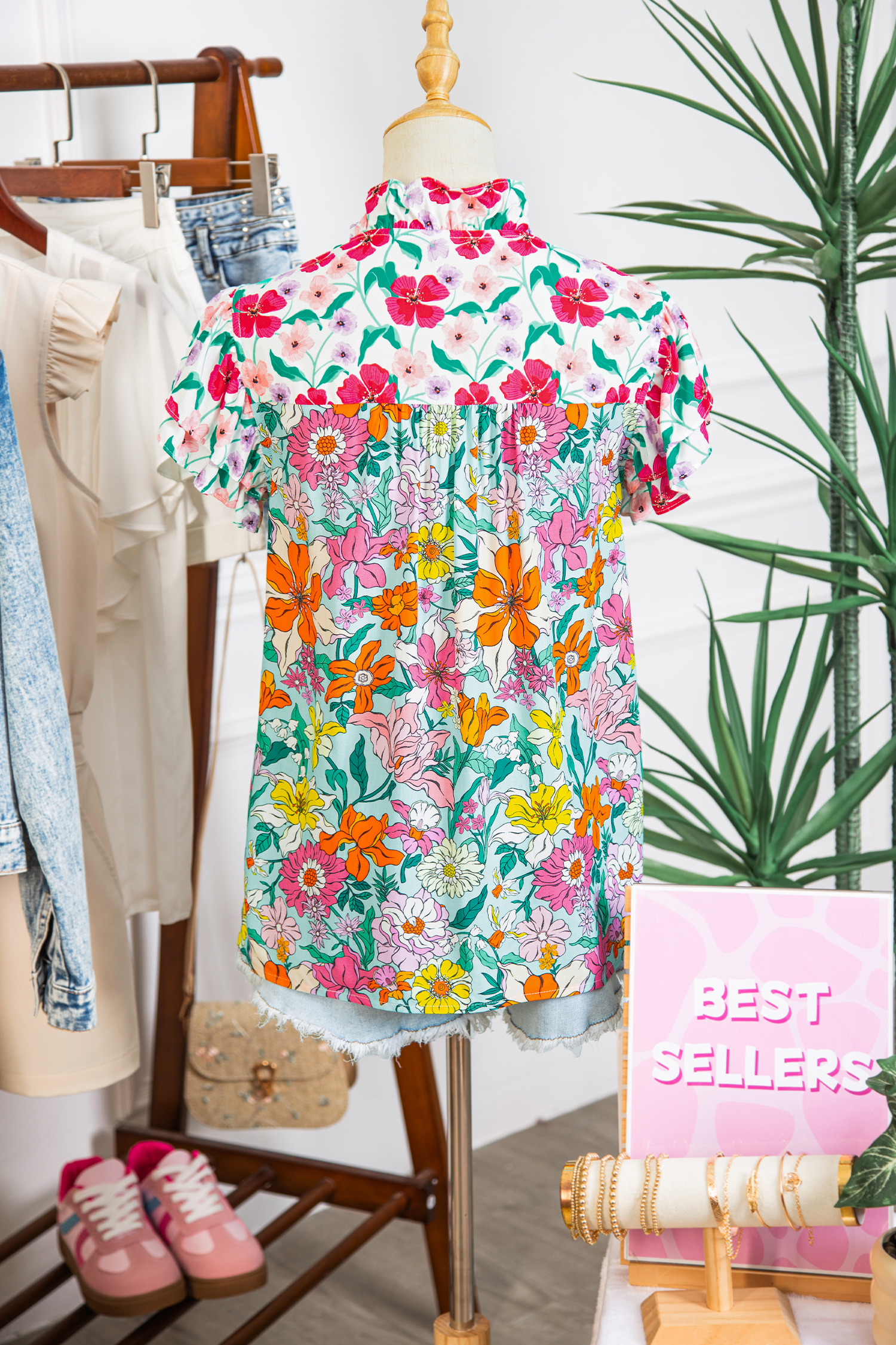 Sky Blue Floral Print Split Neck Button Front Flutter Sleeve Blouse view 11