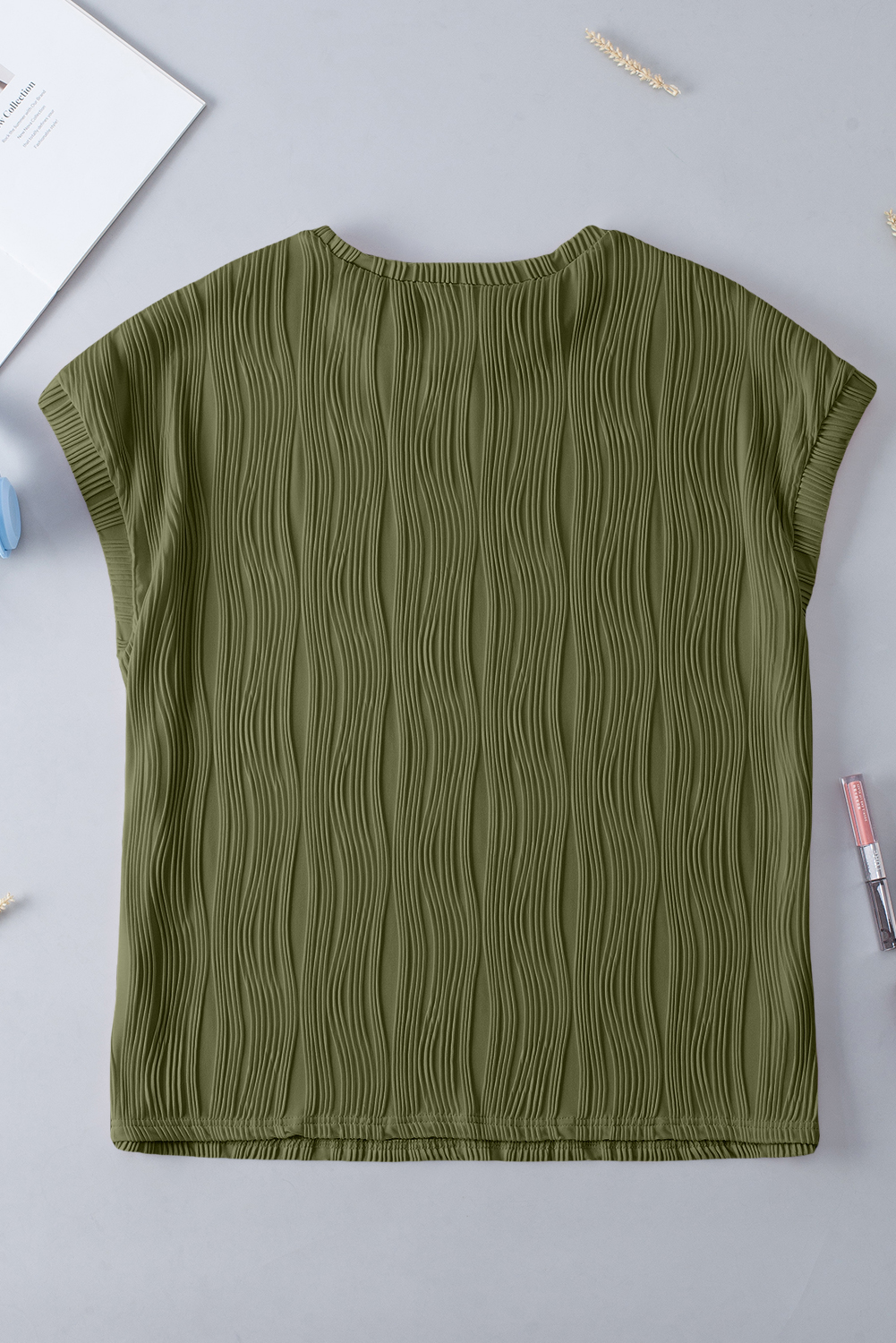 Jungle Green Solid Color Wavy Textured Plus Size Tee