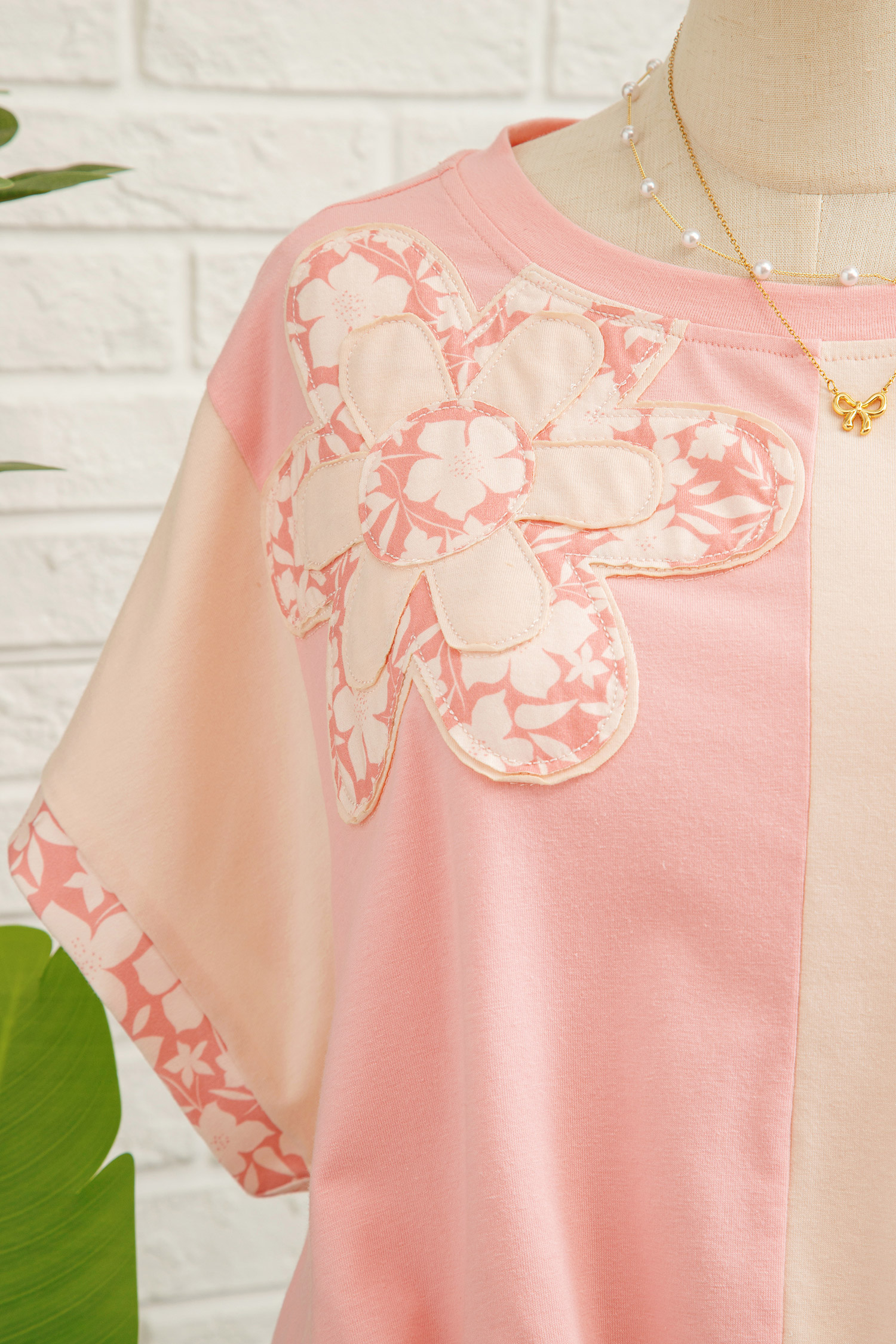 Apricot Color Block Flower Patched Loose T Shirt view 17