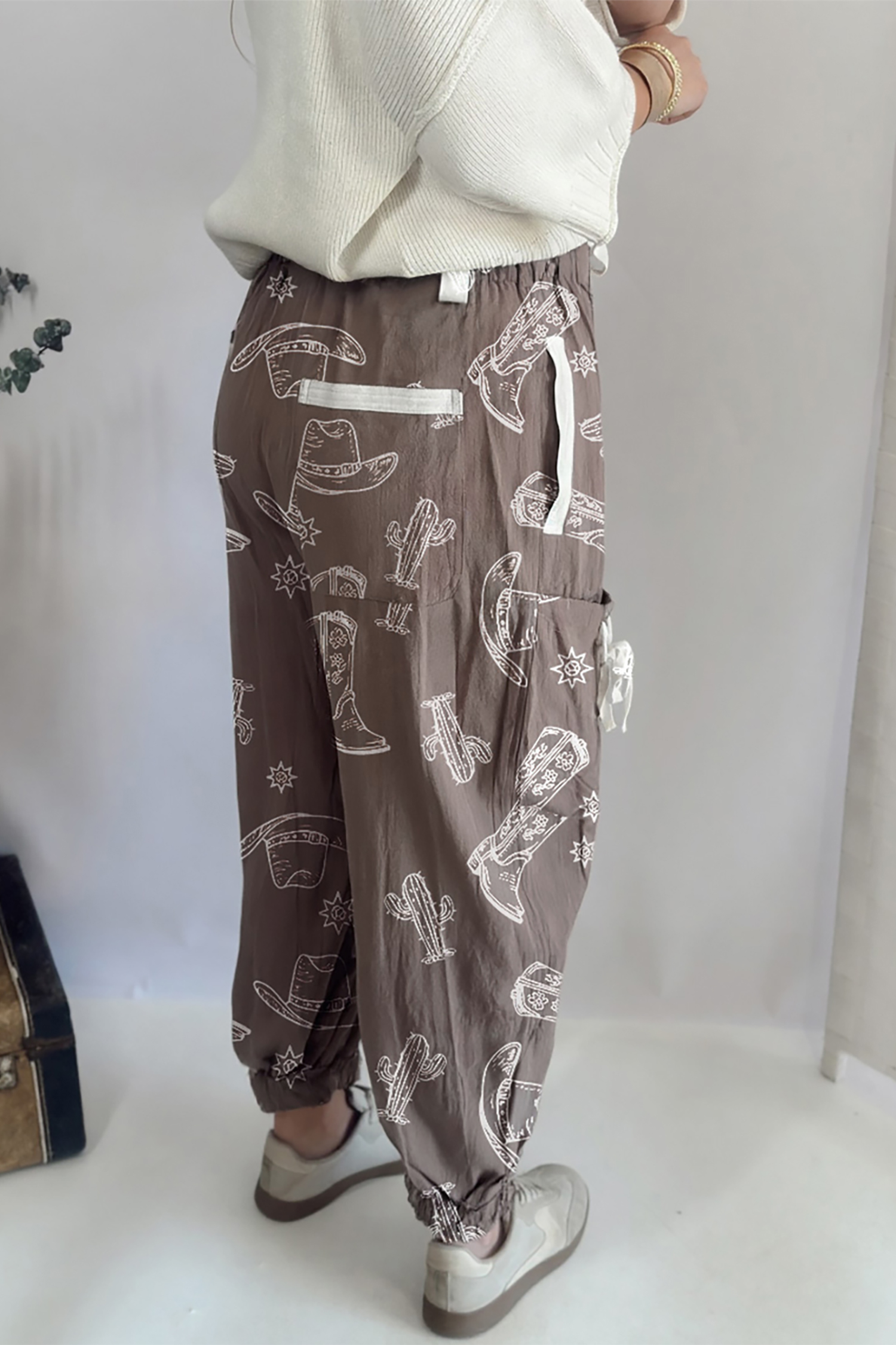 Khaki Western Cactus Cowgirl Hat Boot Printed Vintage Drawstring Jogger Pants view 8
