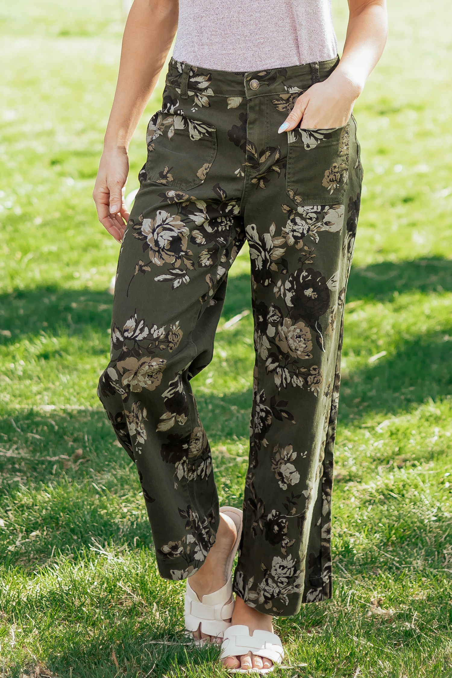 Green Vintage Floral Print Square Patch Pocket Raw Hem Shift Jeans view 9