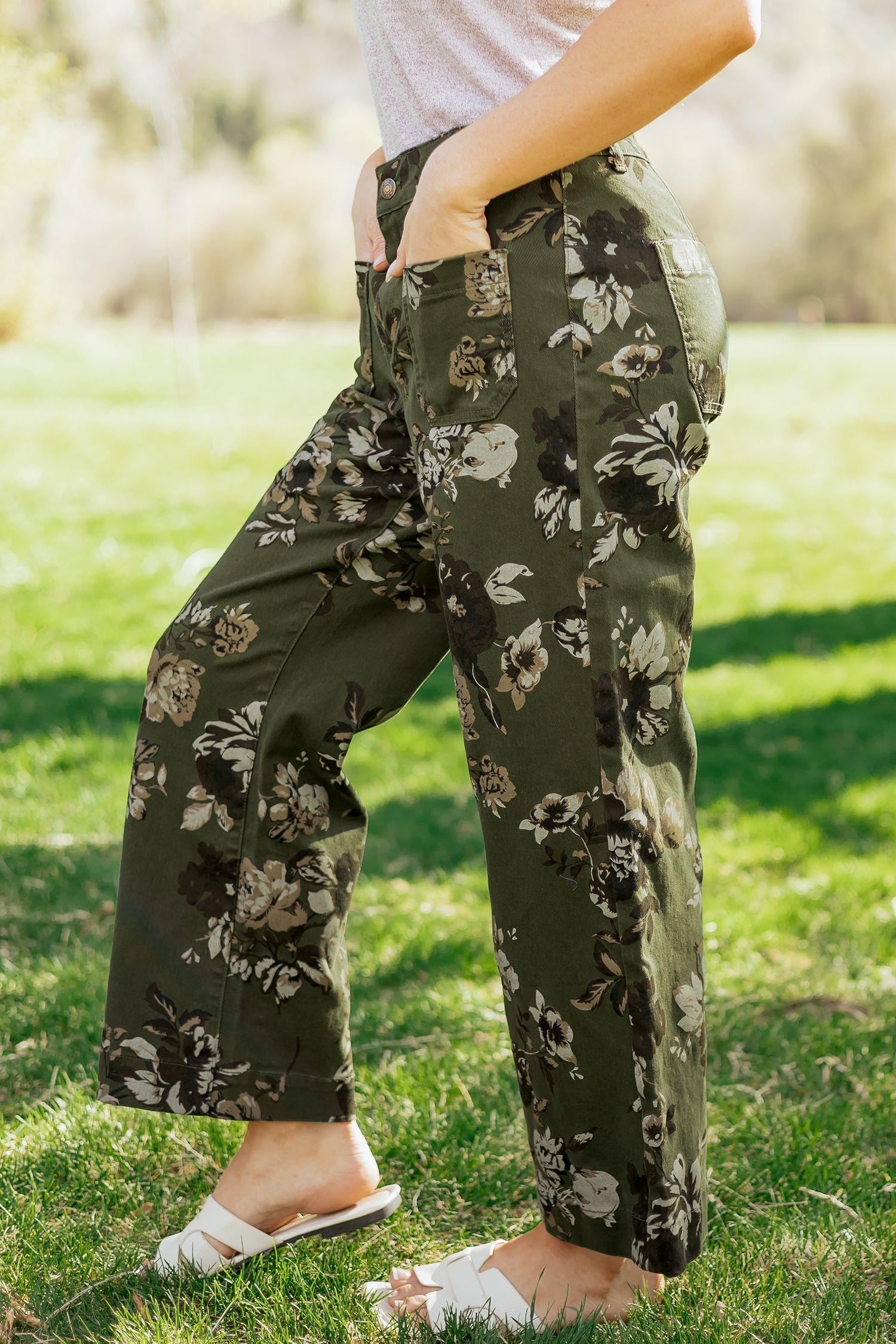 Green Vintage Floral Print Square Patch Pocket Raw Hem Shift Jeans view 6