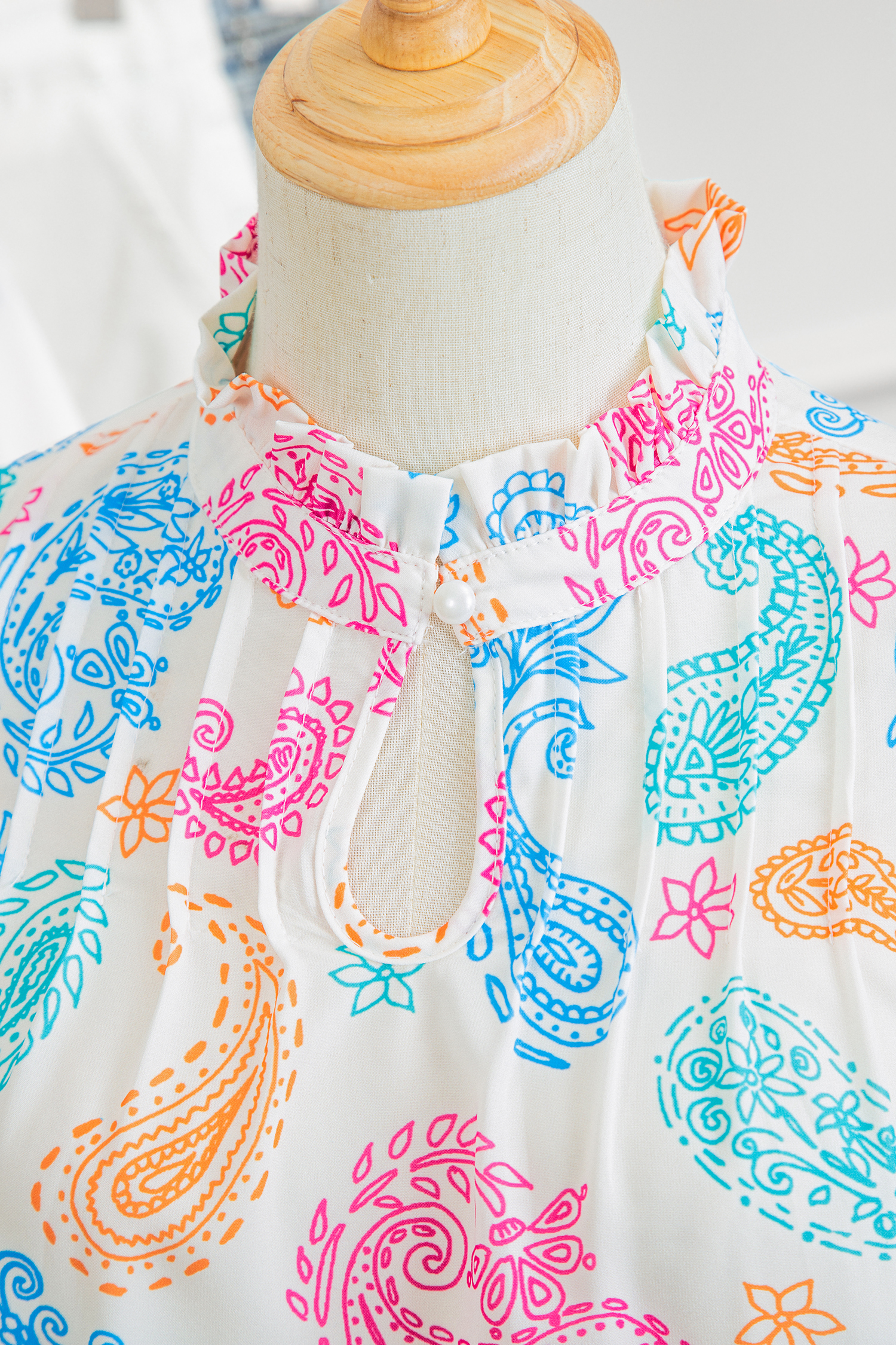 Multicolour Vibrant Paisley Printed Button Keyhole Puff Sleeve Blouse view 19