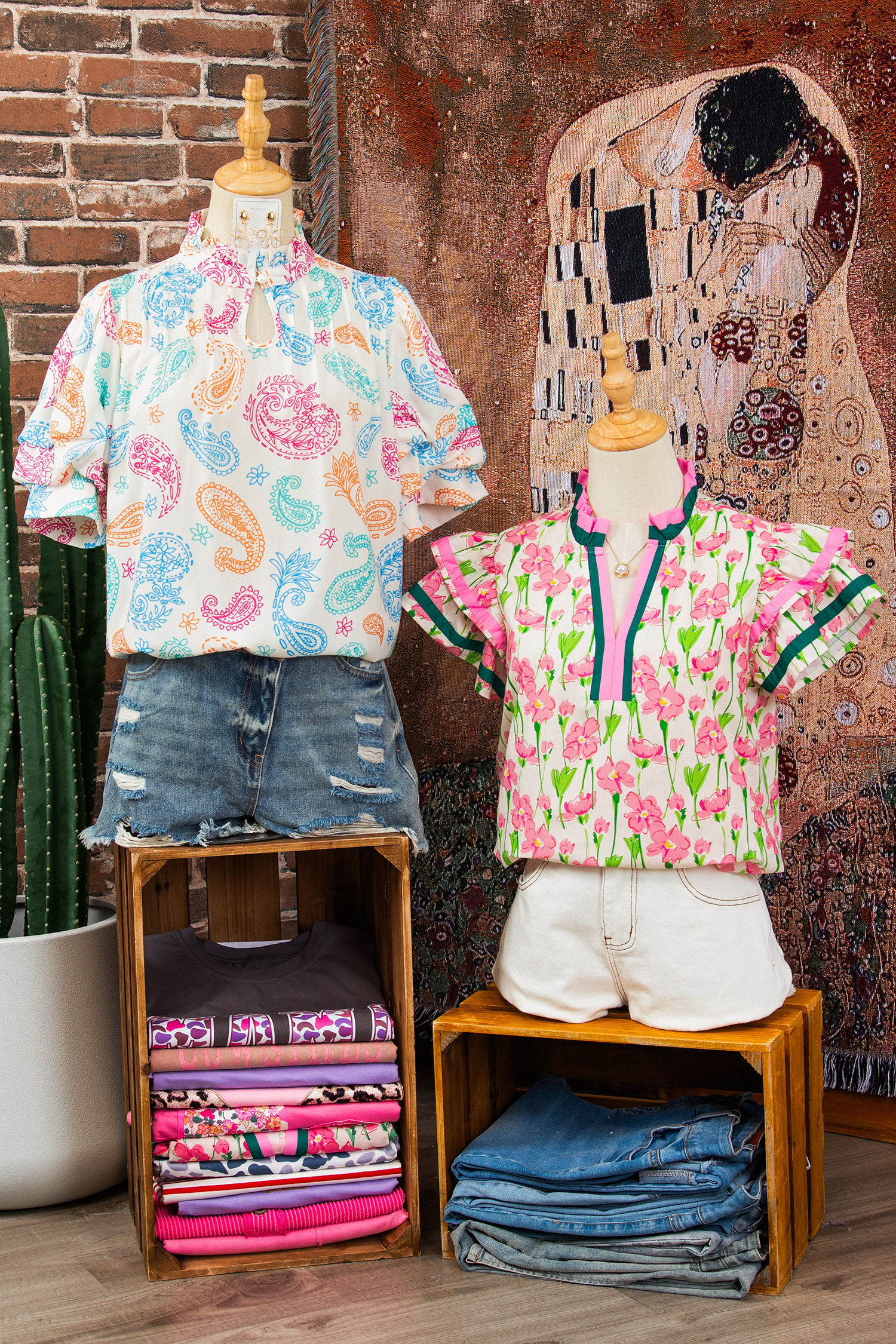 Multicolour Vibrant Paisley Printed Button Keyhole Puff Sleeve Blouse view 7
