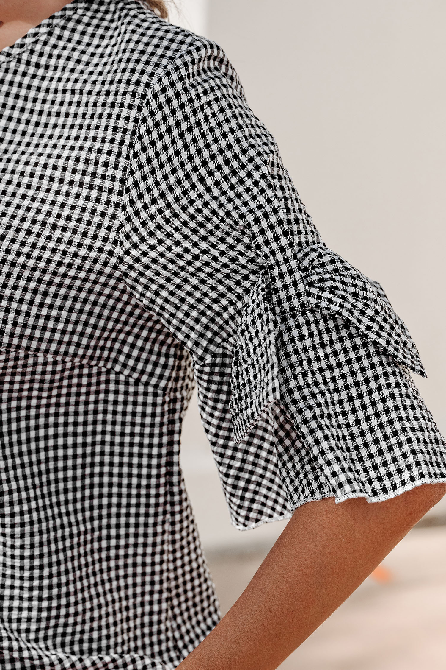 Black Plaid Bow Ruffled Half Sleeve Round Neck Blouse view 8