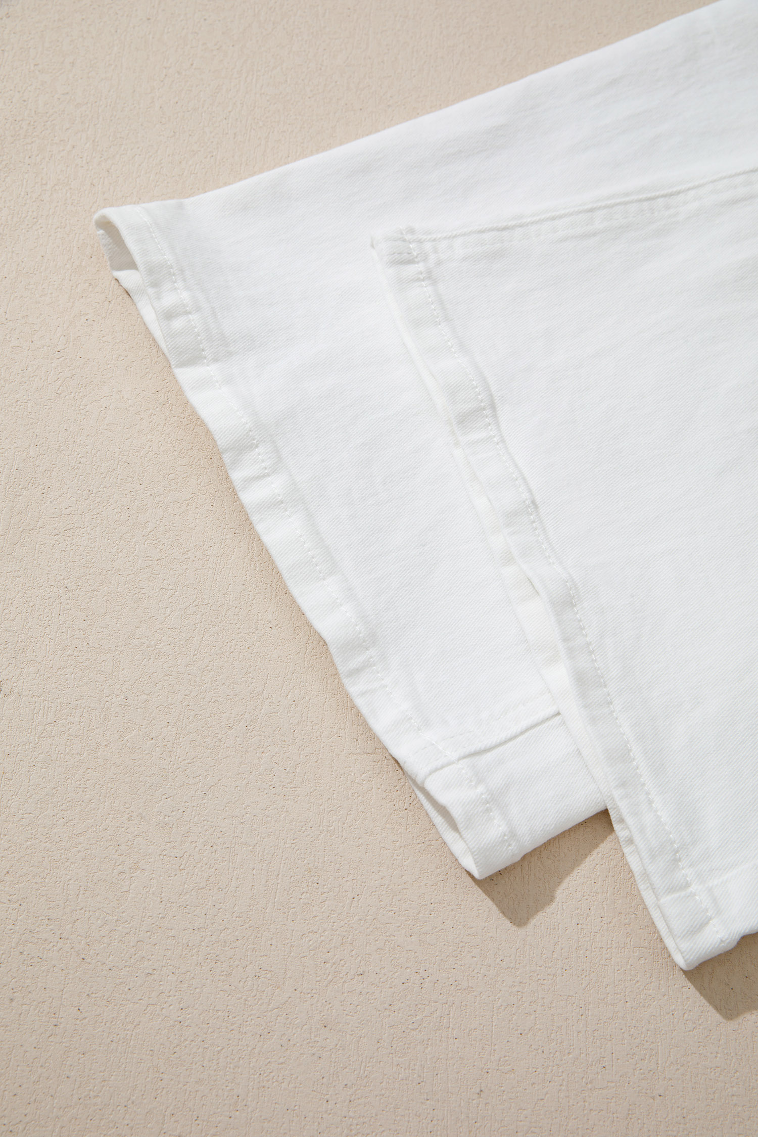 White Solid Color Loose Casual Jeans view 15