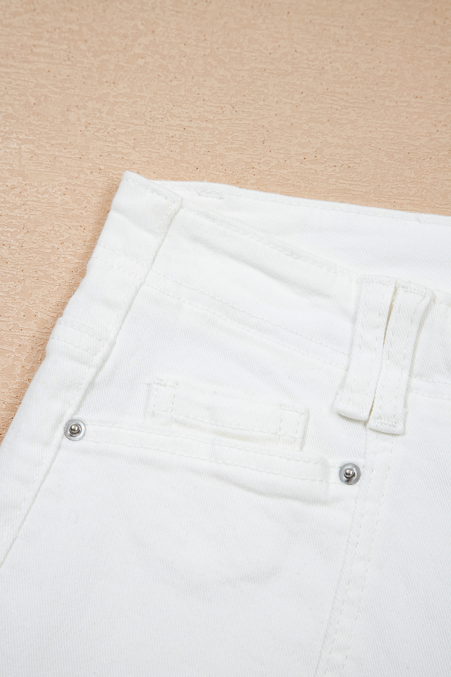 White Raw Hem Ankle-length Loose Jeans view 13