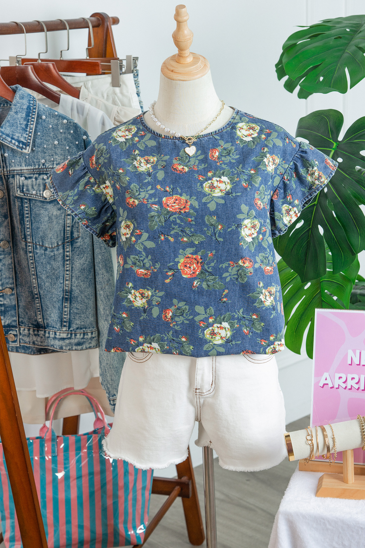 Ashleigh Blue Ruffled Short Sleeve Floral Denim Top view 17