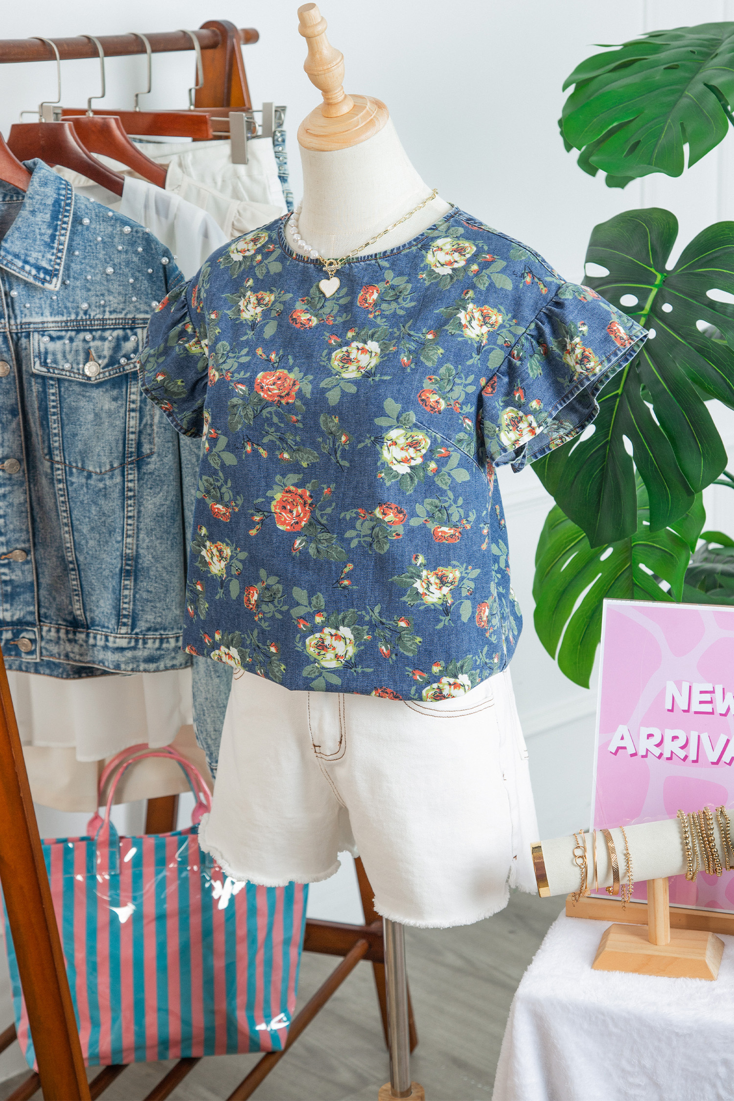 Ashleigh Blue Ruffled Short Sleeve Floral Denim Top view 16