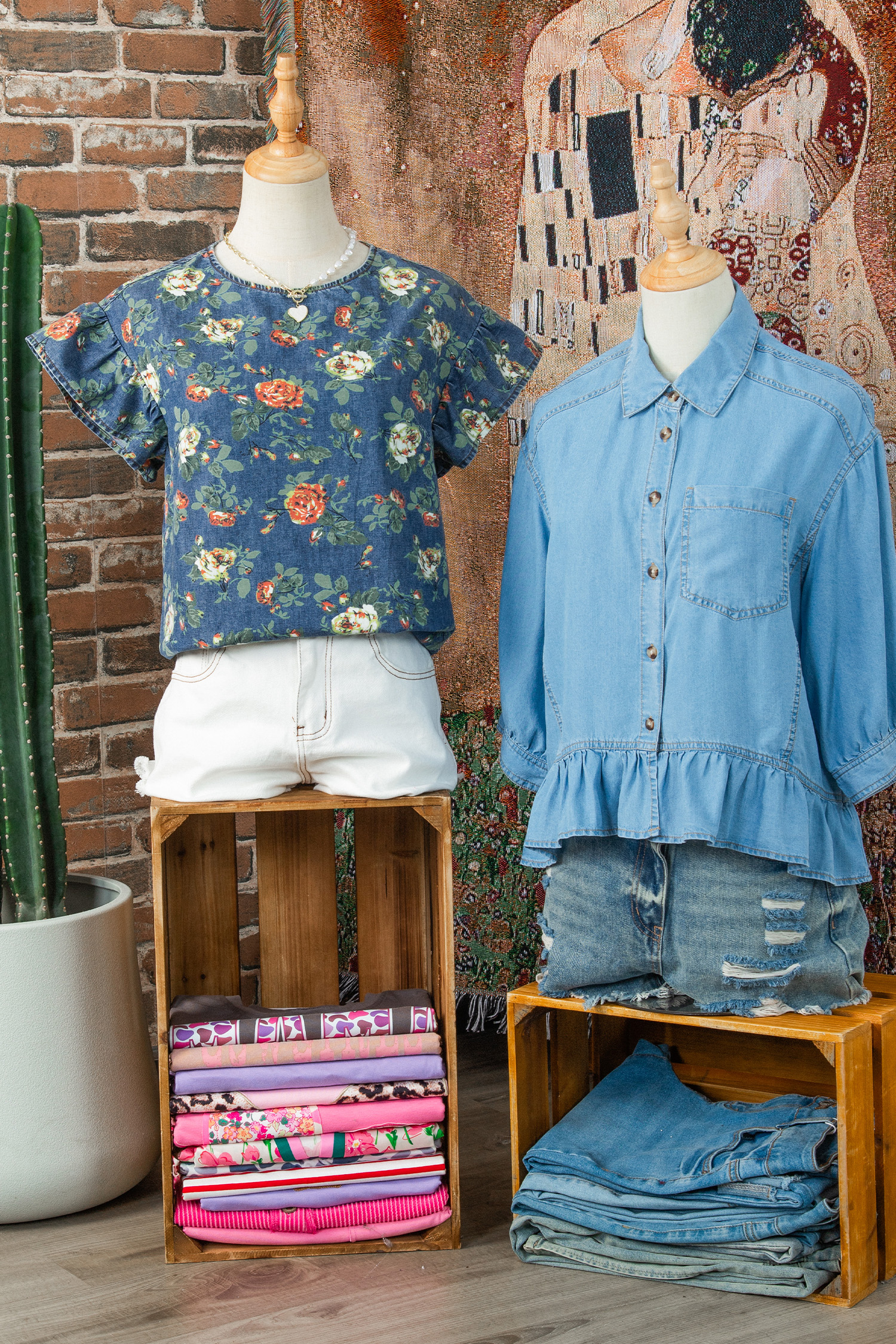 Ashleigh Blue Ruffled Short Sleeve Floral Denim Top view 19