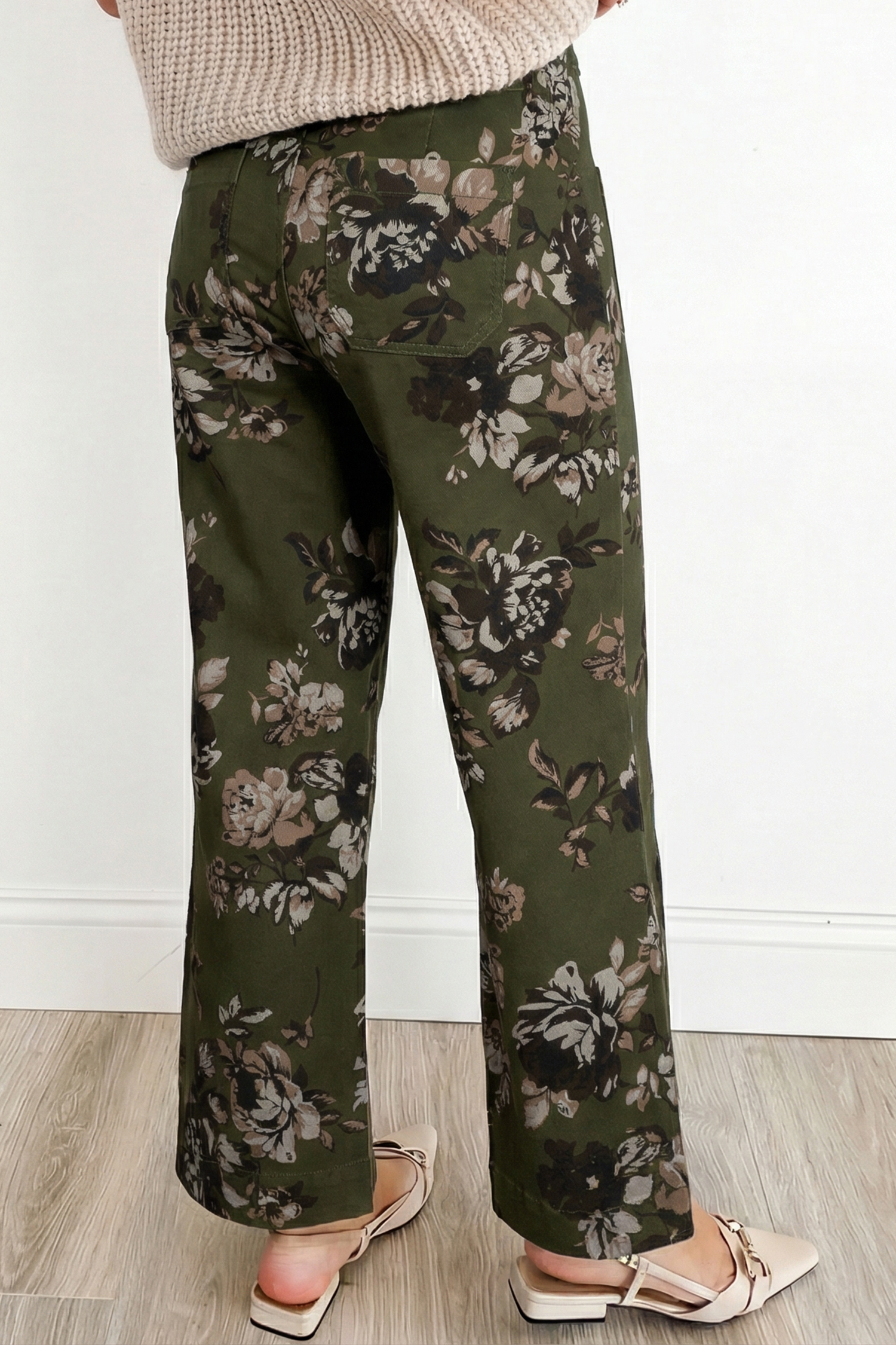 Green Vintage Floral Print Square Patch Pocket Raw Hem Shift Jeans view 2