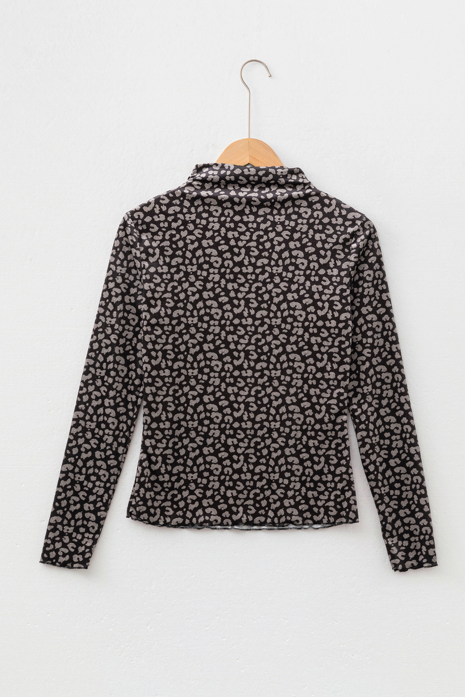 Brown Leopard Print Long Sleeve Sheath Pullover Western Style Top view 15