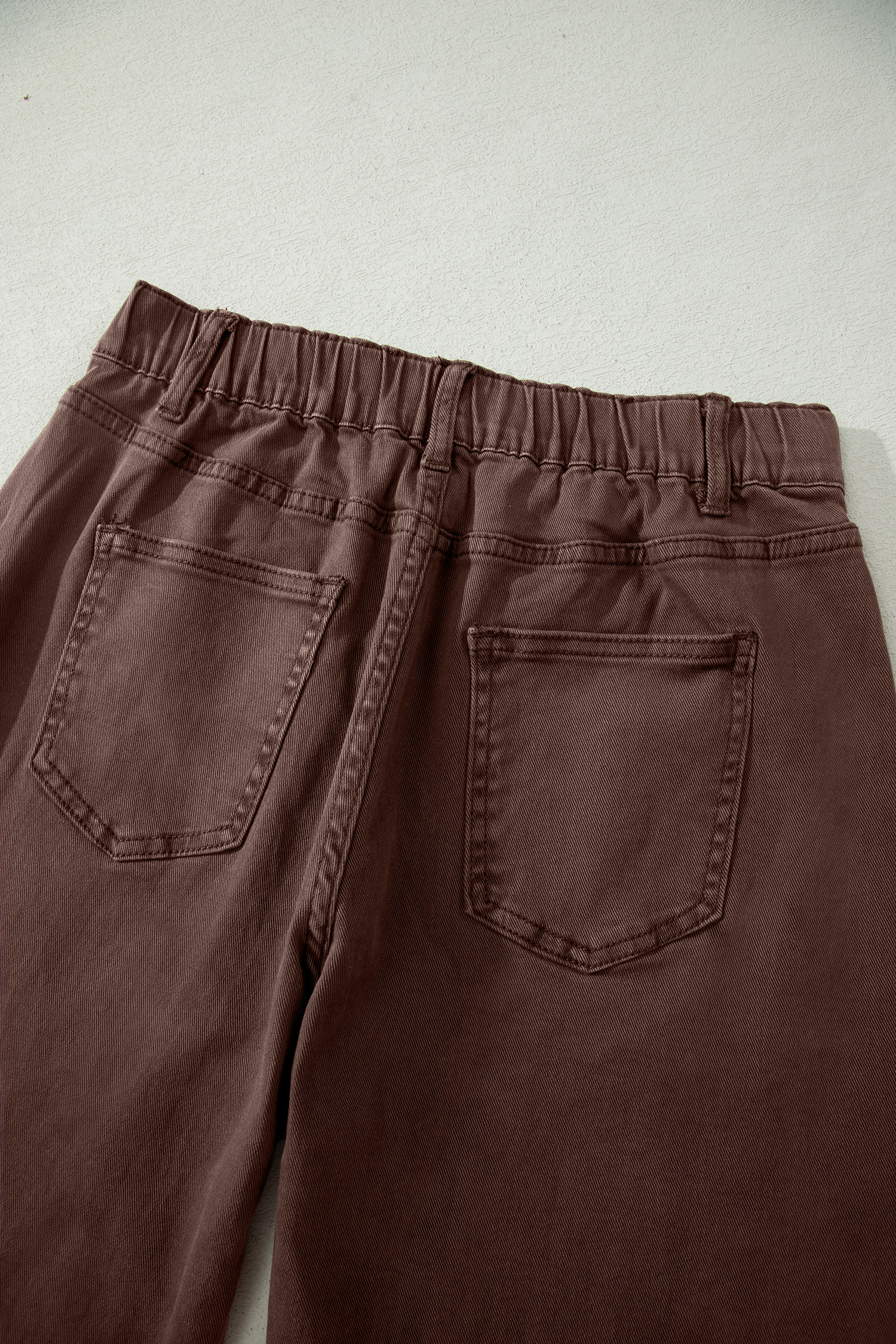 Coffee Solid Color Square Patch Pocket Ankle-length Barrel Jeans view 15