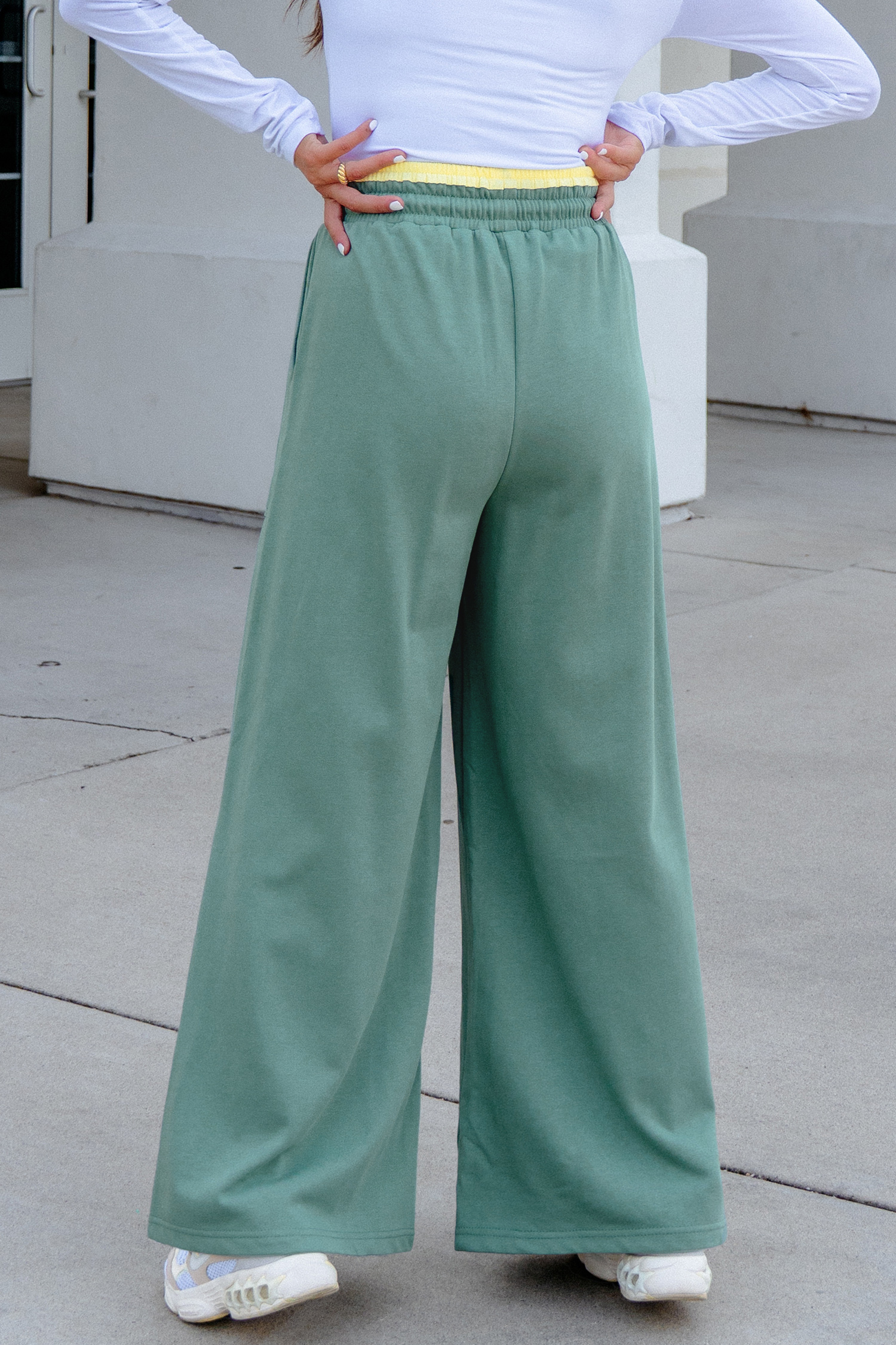 Sea Green Color Block Flower Patchwork Drawstring Contrasted Elastic Waist Wide Leg Pants view 4